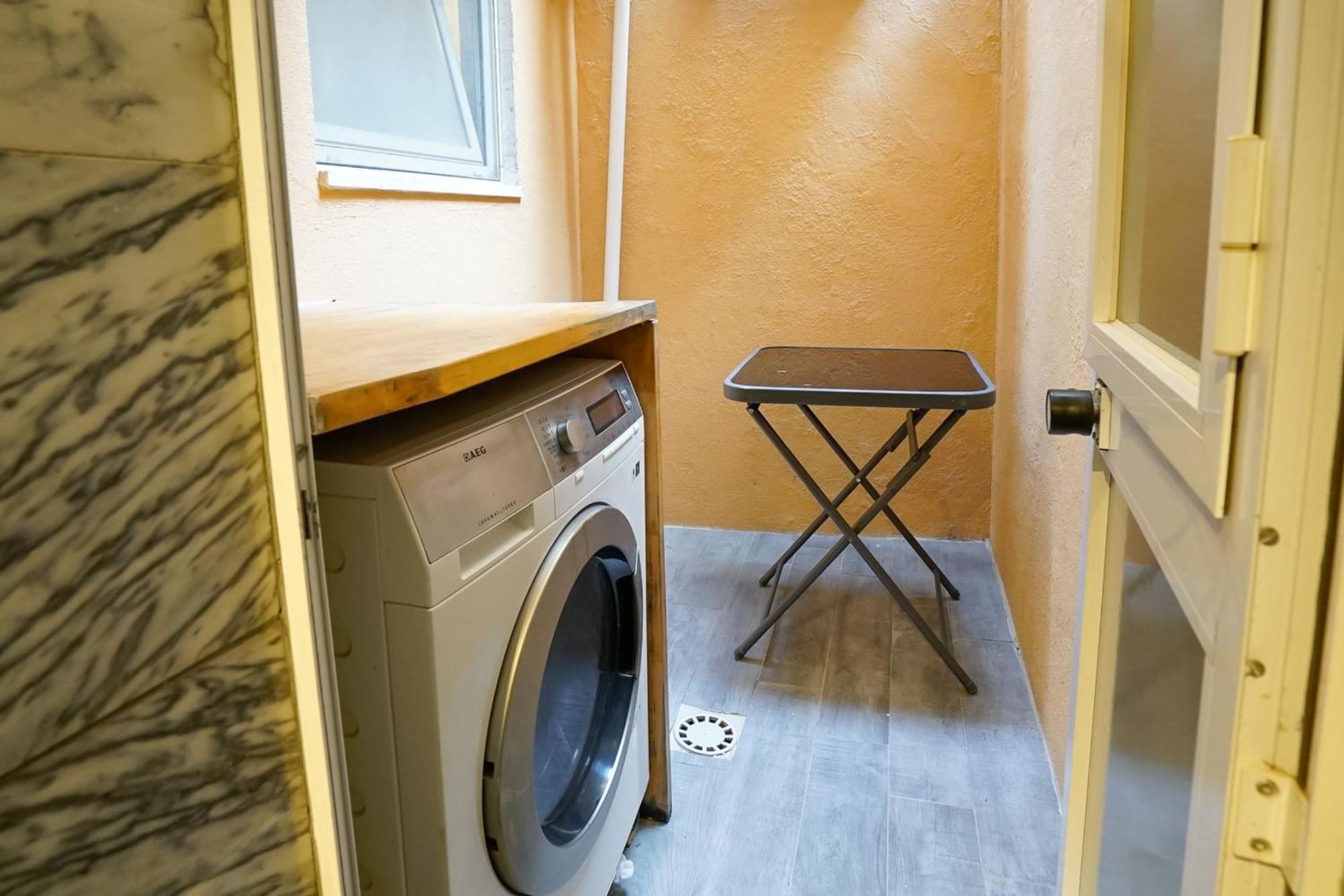 Cosmopolitan Chiado Apartment By Lovelystay 리스본 외부 사진